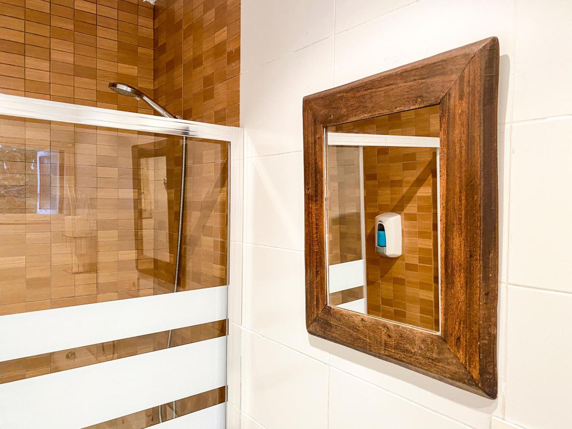 North Surf House Hostel Gijon Bagian luar foto