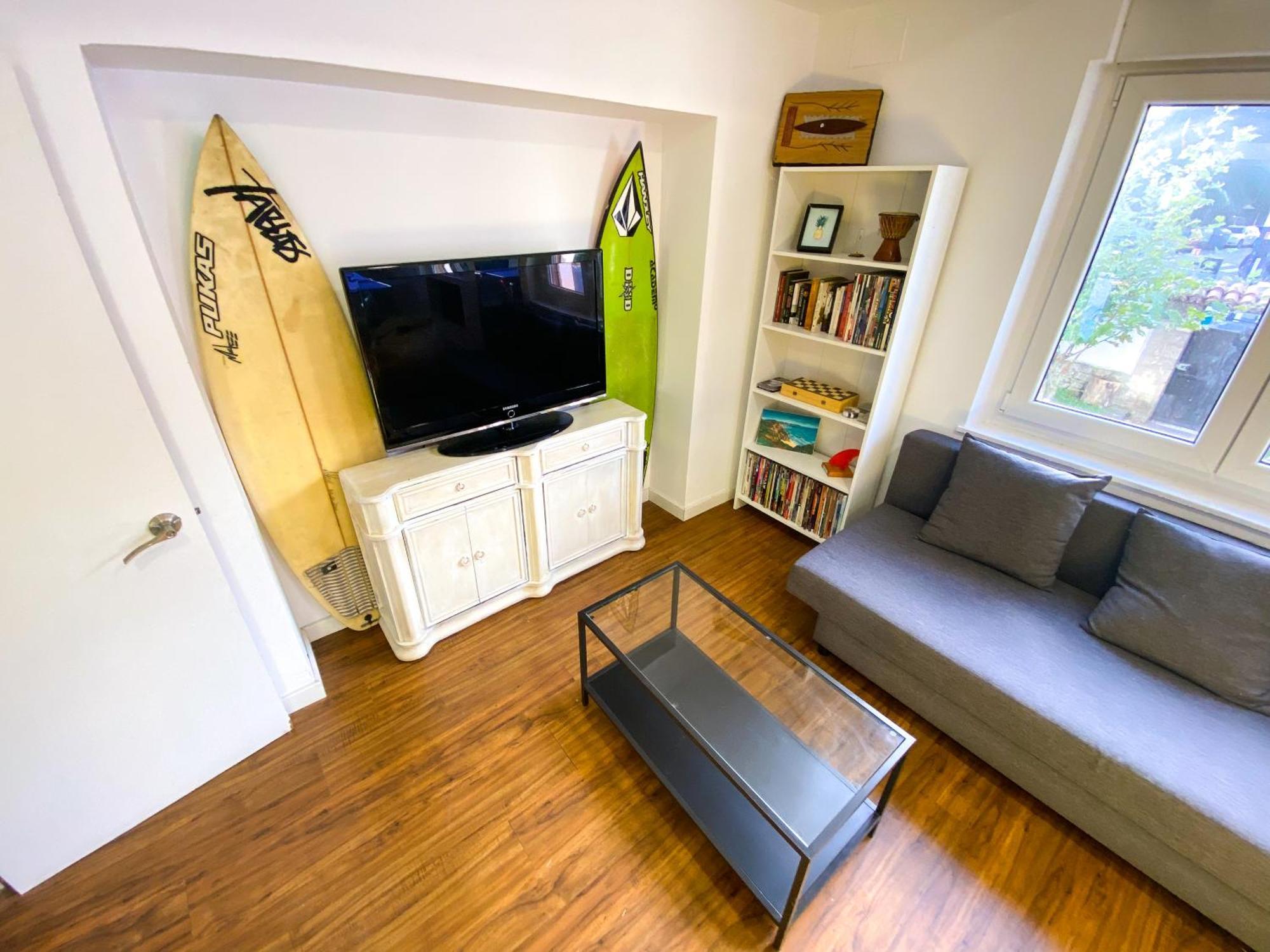 North Surf House Hostel Gijon Bagian luar foto