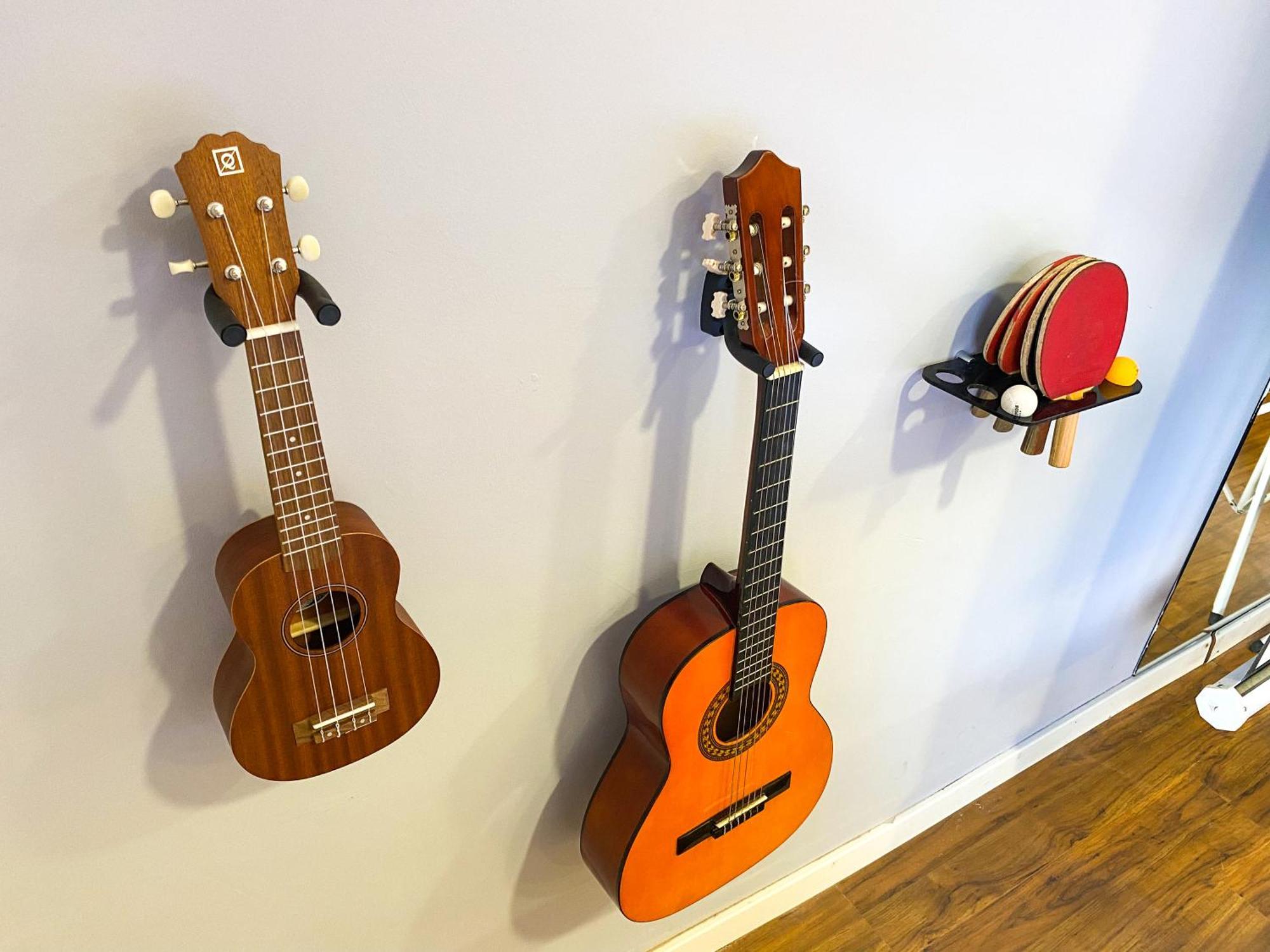 North Surf House Hostel Gijon Bagian luar foto
