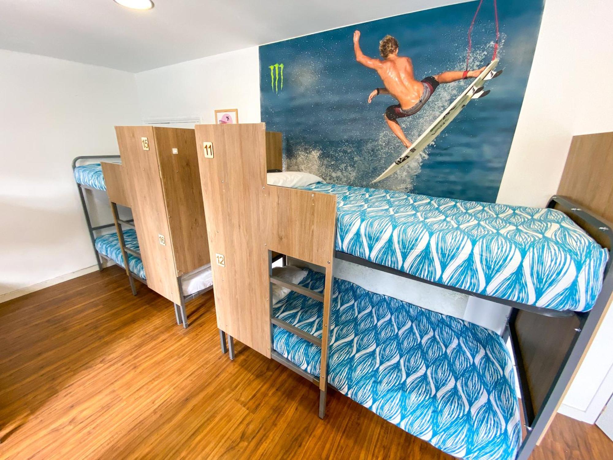 North Surf House Hostel Gijon Ruang foto