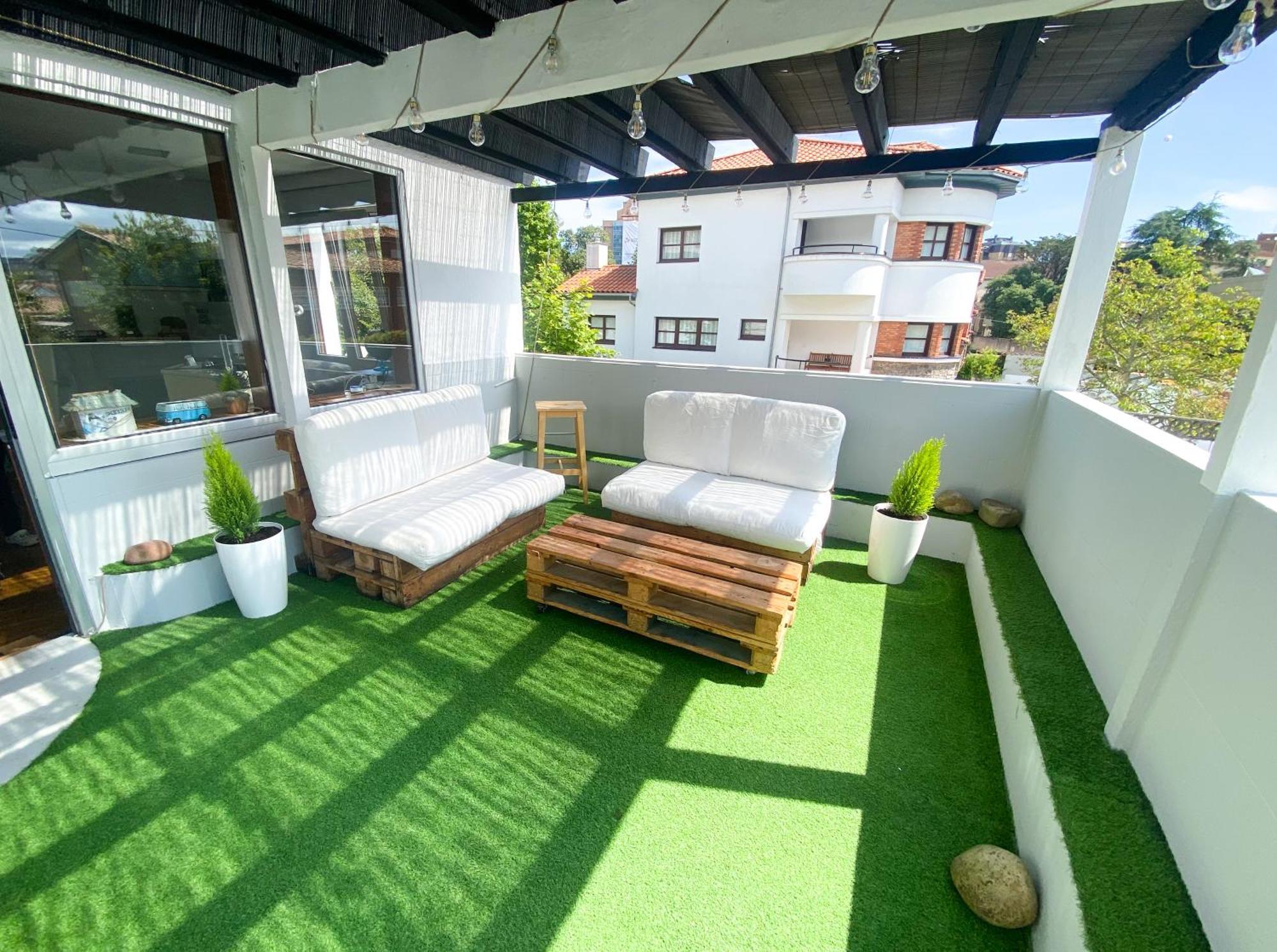 North Surf House Hostel Gijon Bagian luar foto